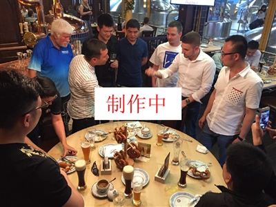 Karmine Corp Blue 成为了 EMEA Masters 2025 夏季赛的冠军